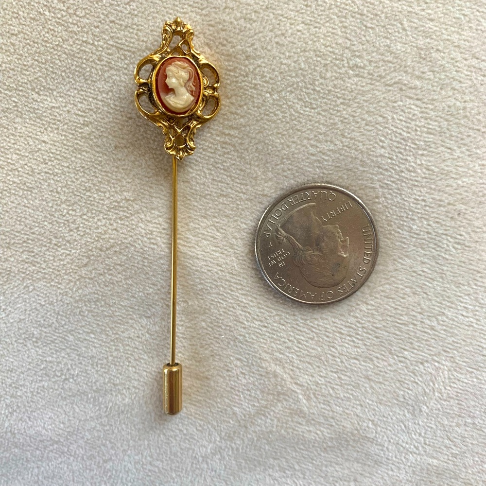 Vintage 1970s Victorian Filigree Cameo Stick Pin